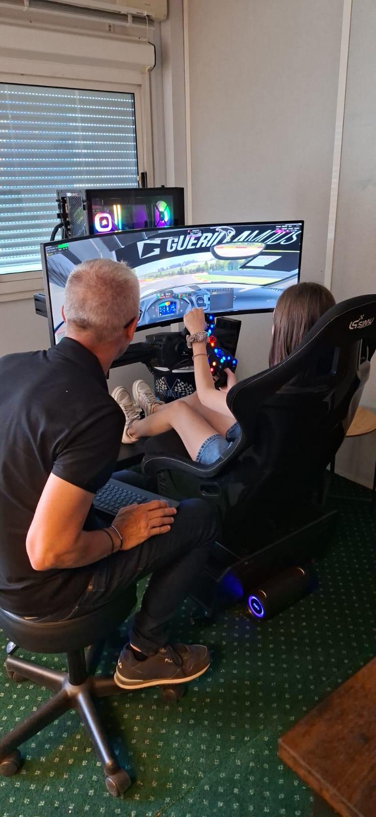 Ecole Simracing